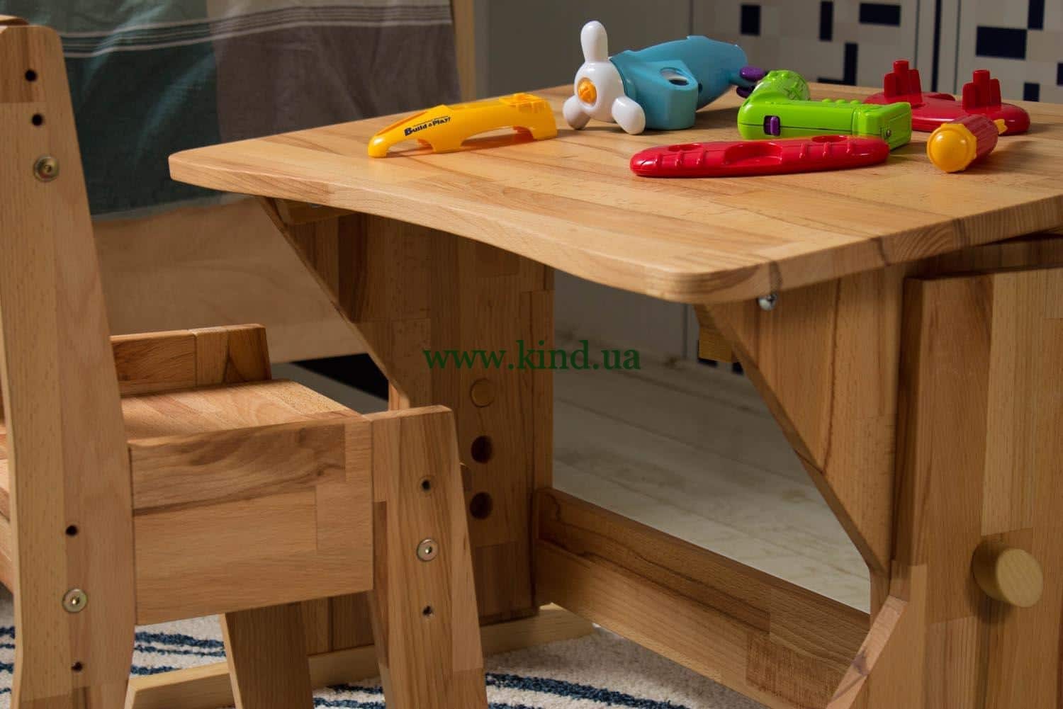 Деревянная парта со стульчиком от КИНД Деревянная парта со стульчиком от КИНД