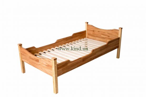 Деревянная кровать для детей с решёткой
