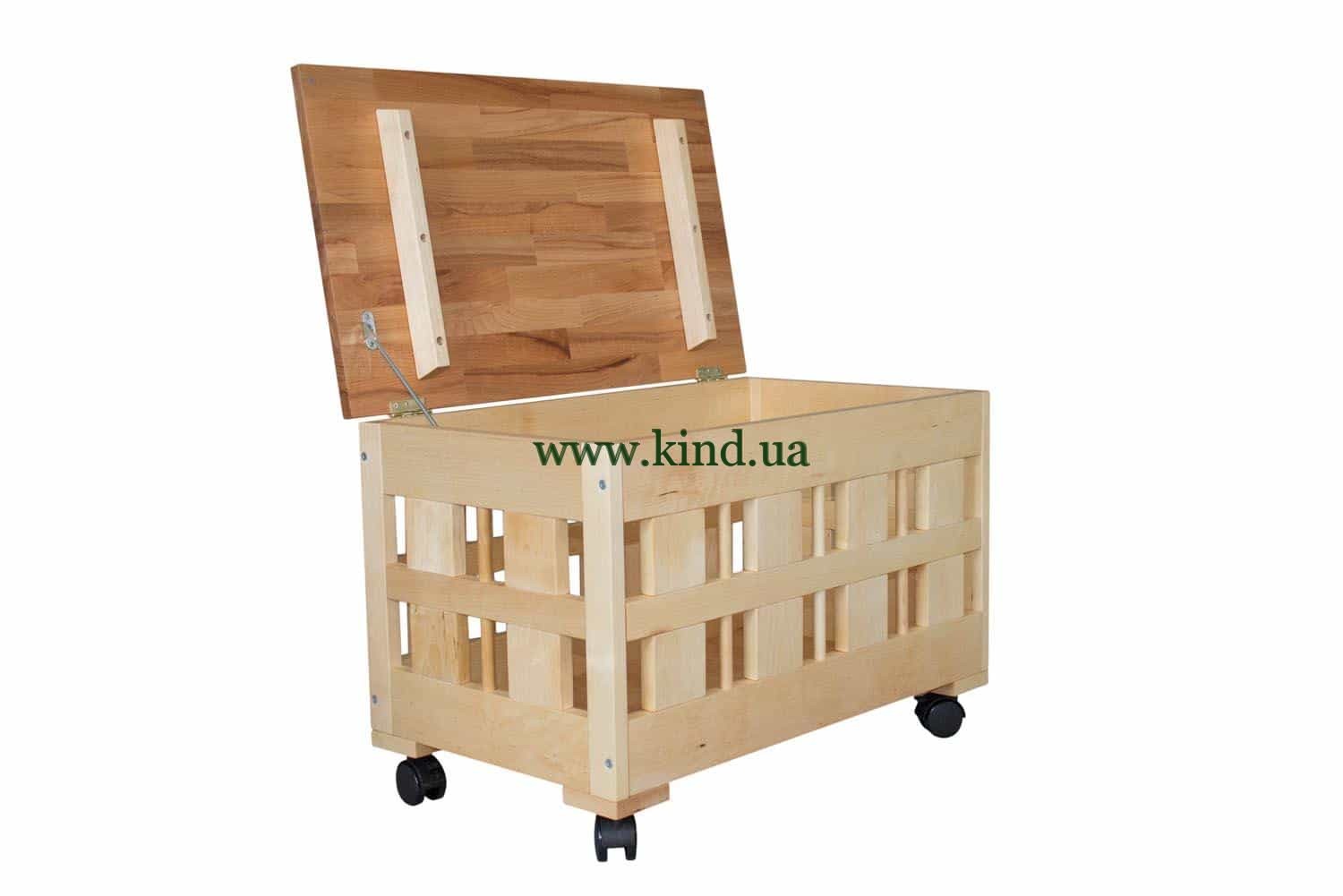 derevyannyy_yashchik_dlya_detski_veshchey