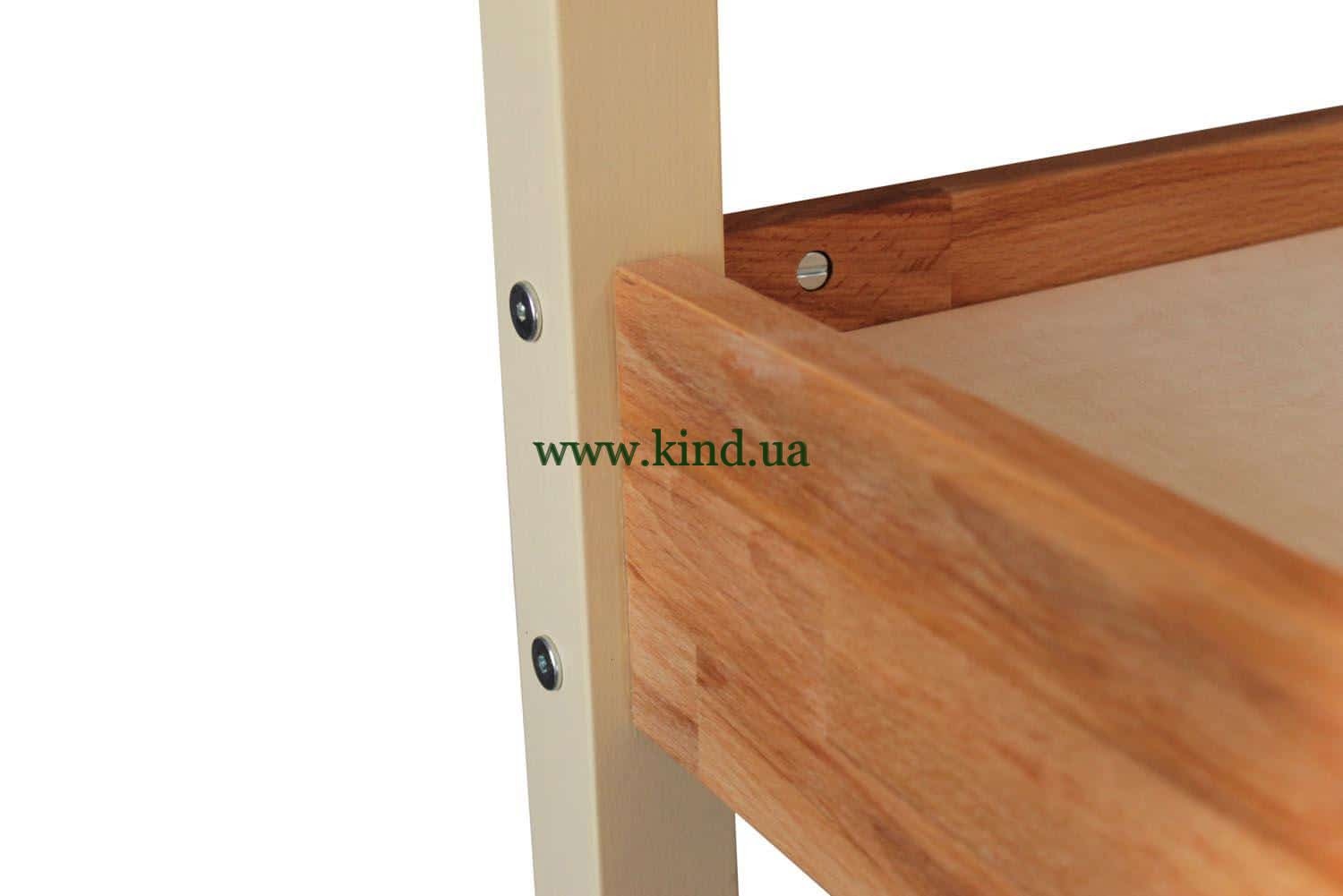 derevyannaya_detskaya_krovatka