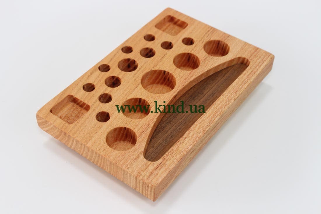 neobychnaya_podstavka_dlya_kosmetiki