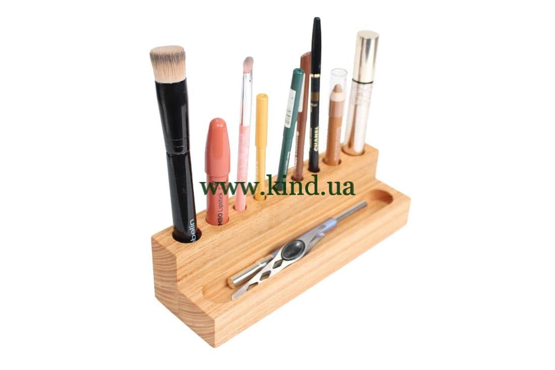 podstavka_dlya_kistey_dlya_makiyazha