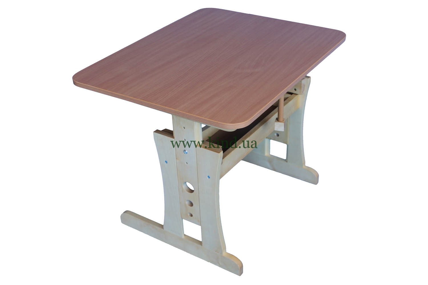 недорогая детская парта из дерева