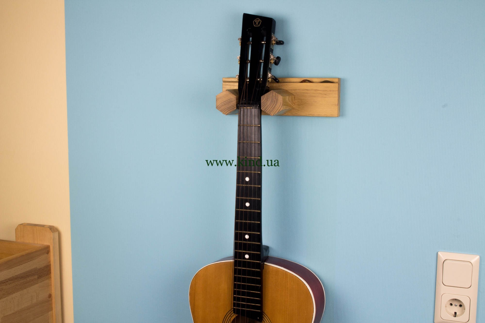держатель настенный гитара