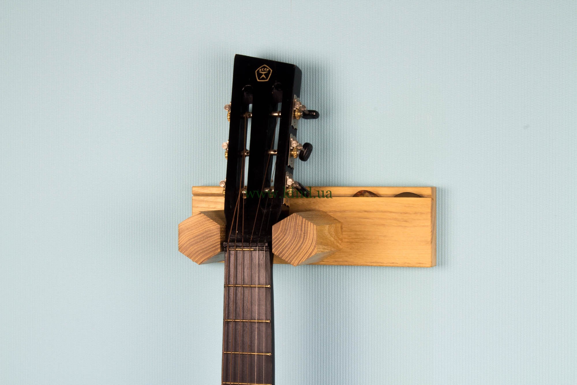 подвеска для гитары из дерева