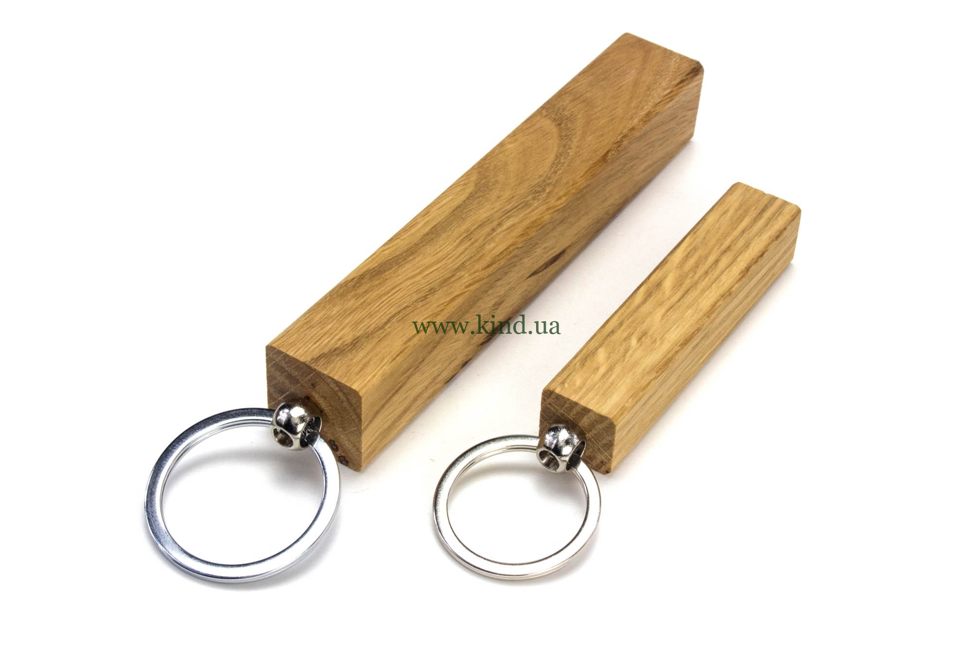 Большой брелок и маленький из дерева