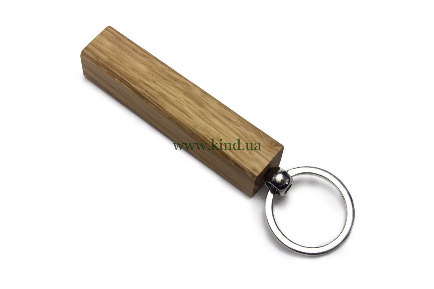 деревянный брелок дуб