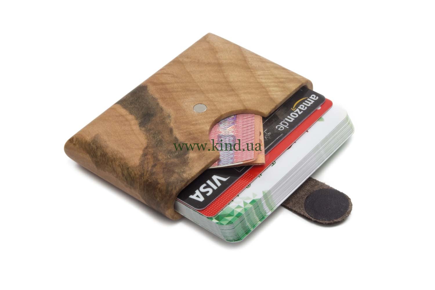 кошелёк из дерева из ореха